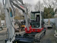 ARTILOC: Location mini pelle 5T Takeuchi cabine TB250